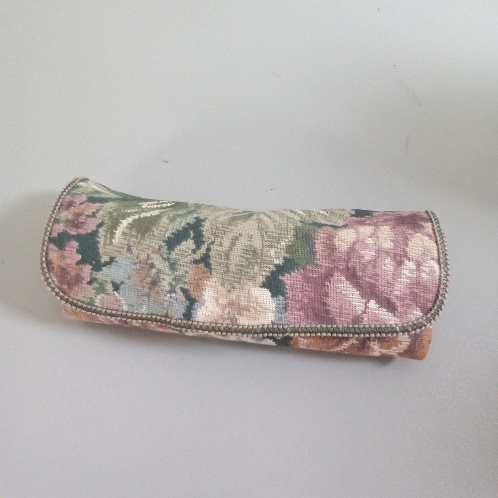 Vintage Style Woven Tapestry Floral Soft Eyeglass Case Pouch Multicolor